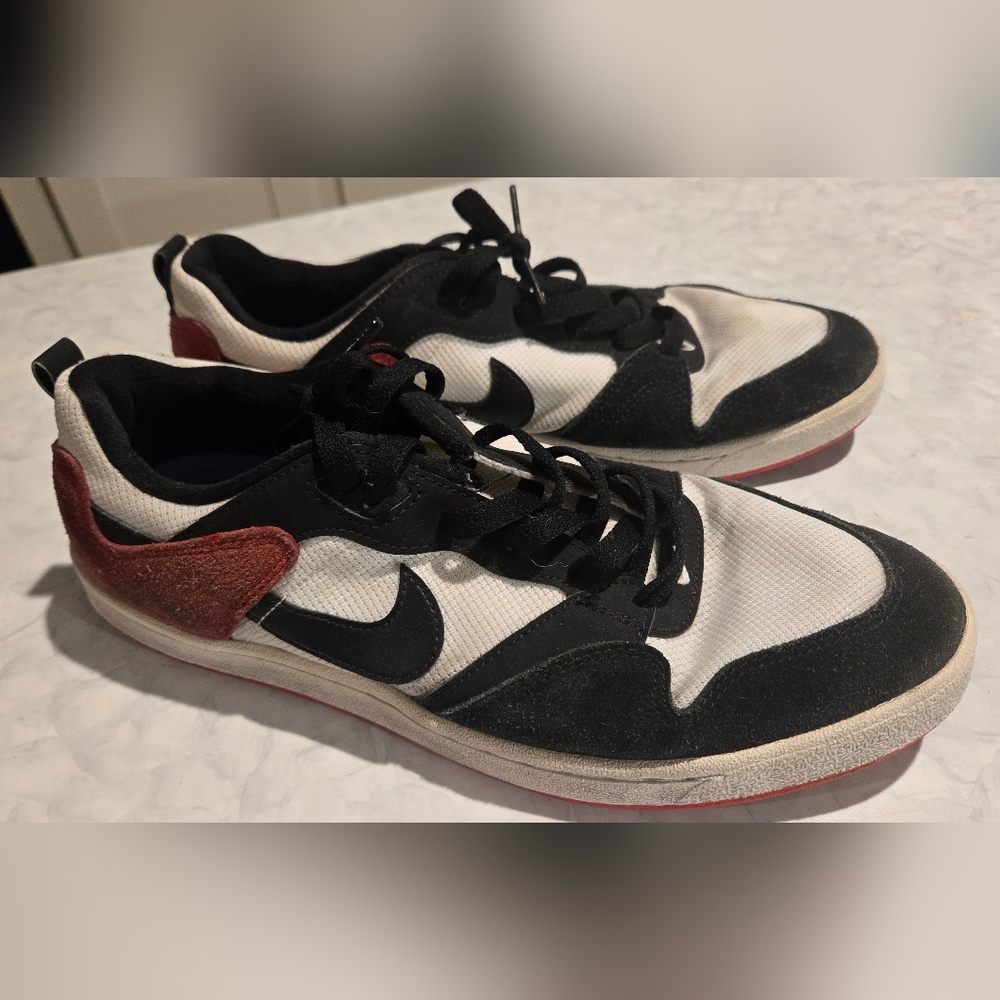 Men's Nike SB Alleyoop University Red Low Top Sneakers Mens 10.5